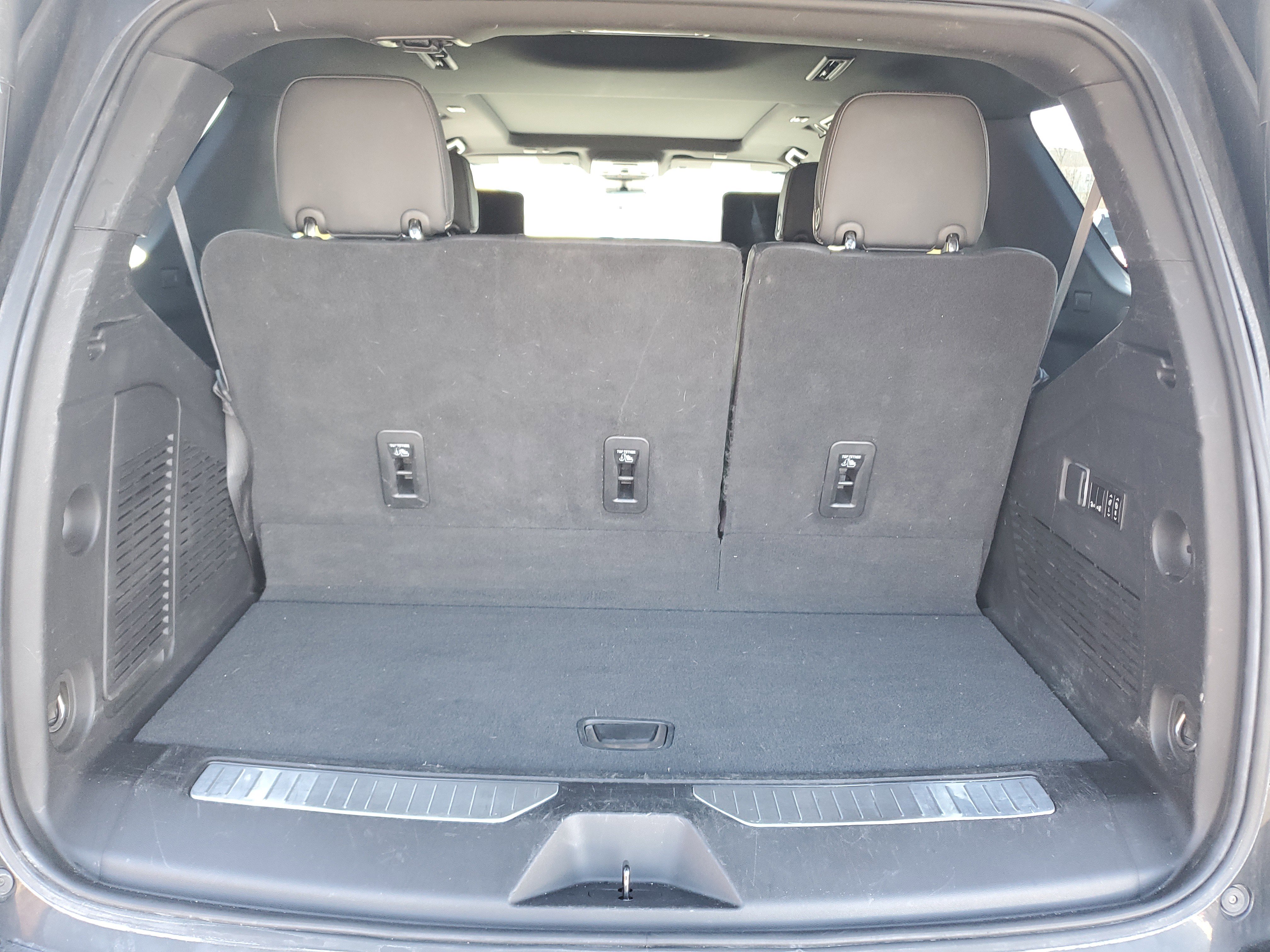 Used 2023 Chevrolet Tahoe Premier w/ Advanced Technology Package image 10