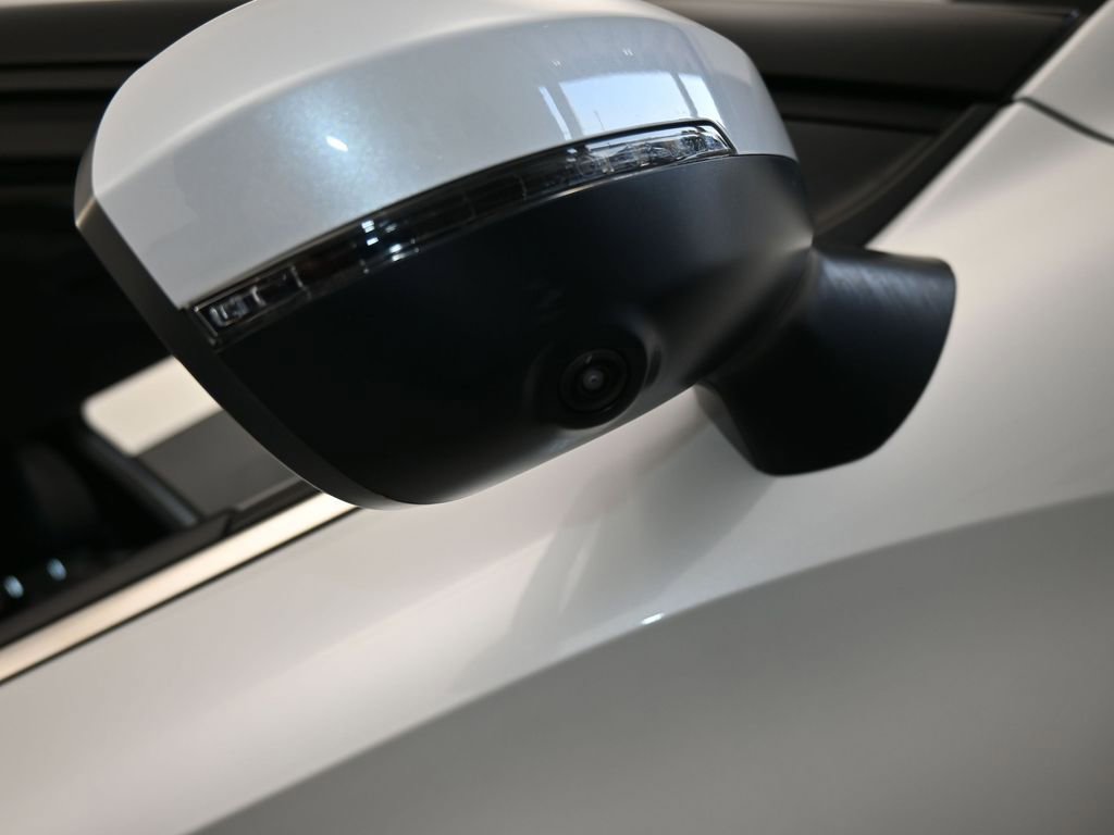 Used 2023 Mitsubishi Outlander SE image 53