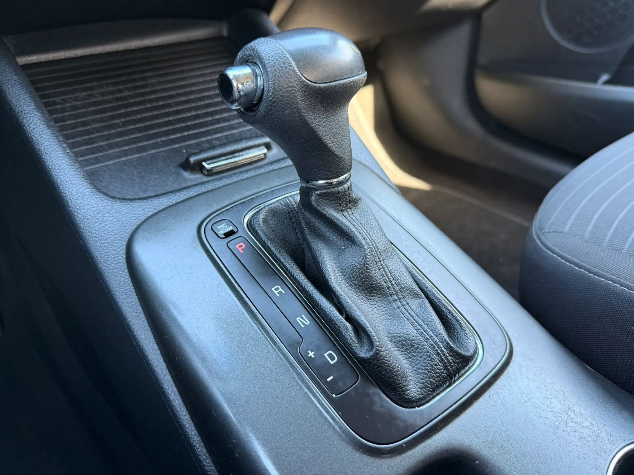 Used 2016 Kia Forte LX w/ LX Popular Plus Package image 24