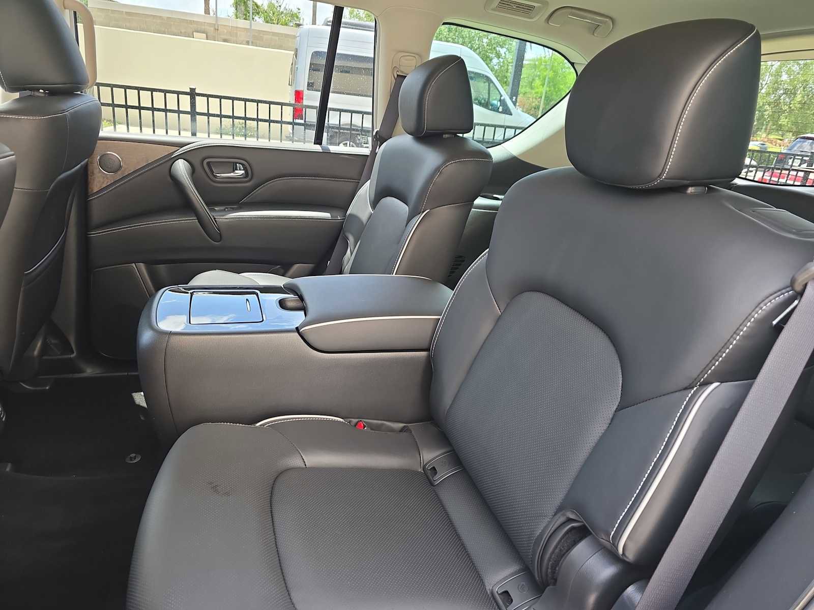 Used 2023 INFINITI QX80 Premium Select w/ Cargo Package RWD image 12