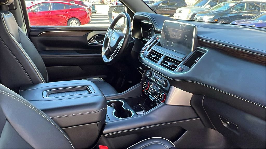 Used 2023 Chevrolet Suburban Premier AWD/4WD image 12