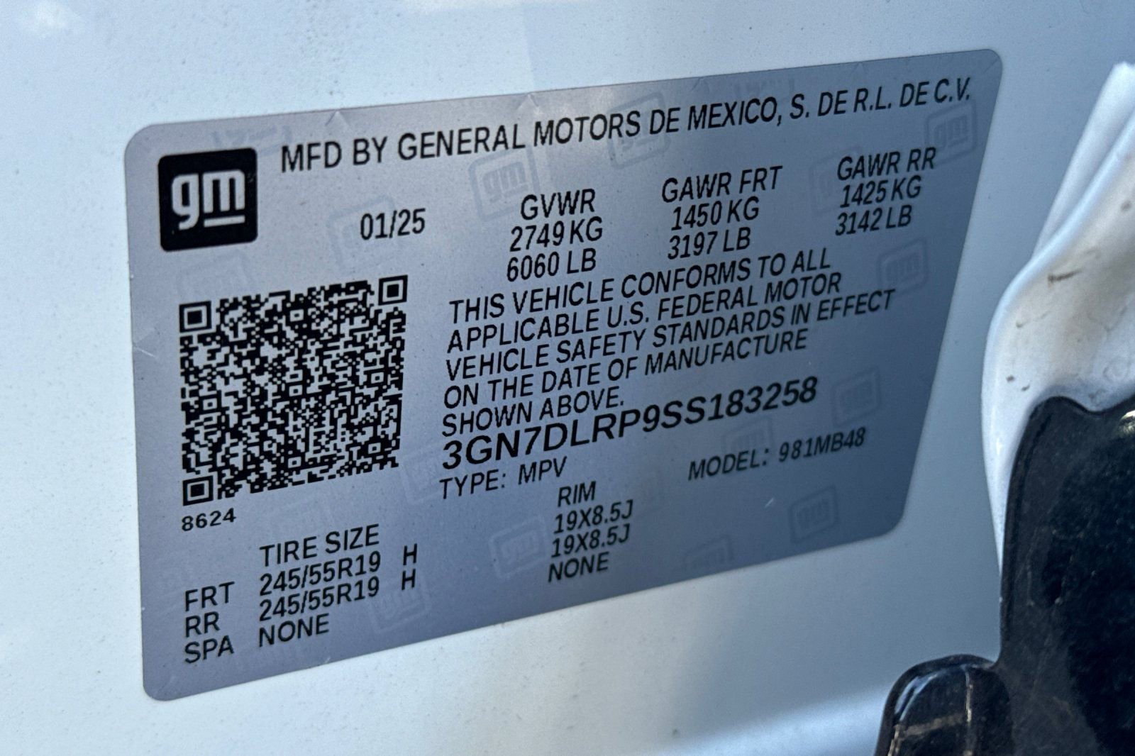 Used 2025 Chevrolet Equinox EV LT w/ Convenience Package image 52