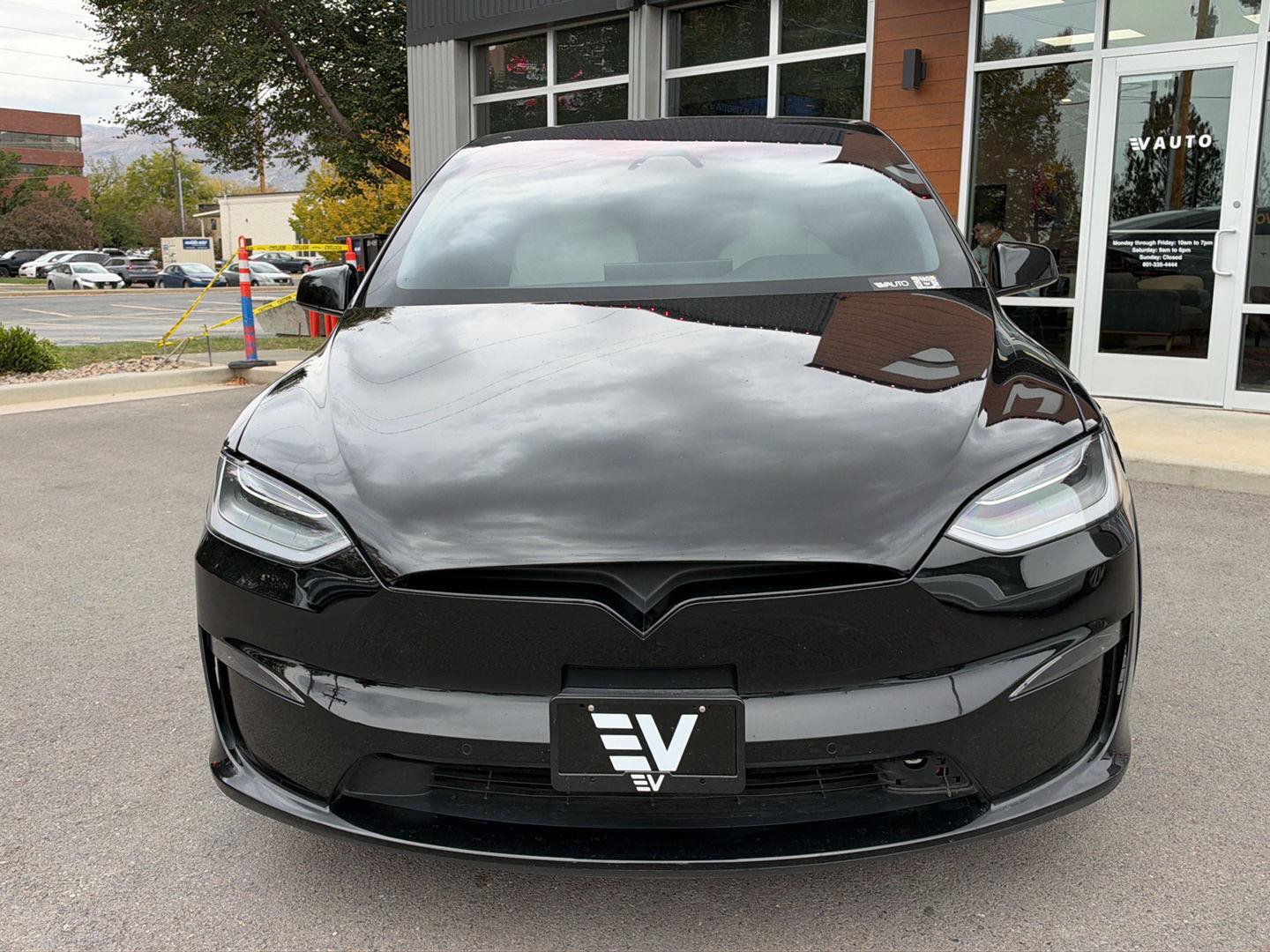 Used 2022 Tesla Model X AWD/4WD image 3
