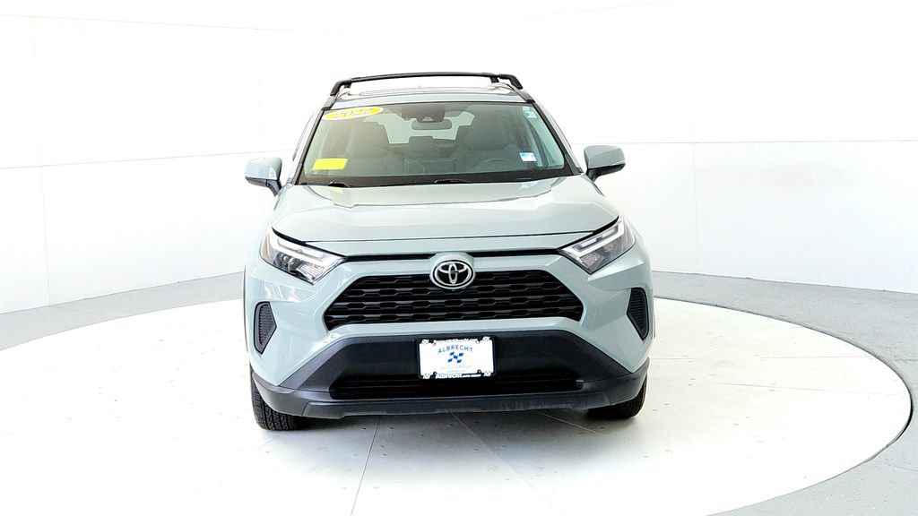 Used 2022 Toyota RAV4 XLE w/ Convenience Package AWD/4WD image 8