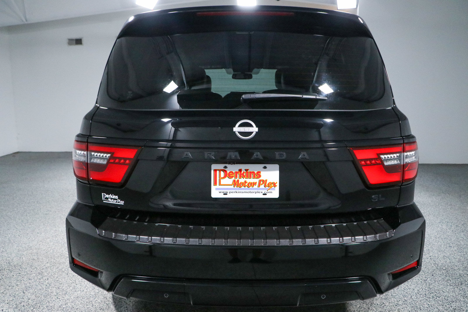 Used 2024 Nissan Armada SL w/ Midnight Edition Package AWD/4WD image 8