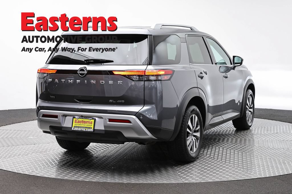 Used 2022 Nissan Pathfinder SL AWD/4WD image 5