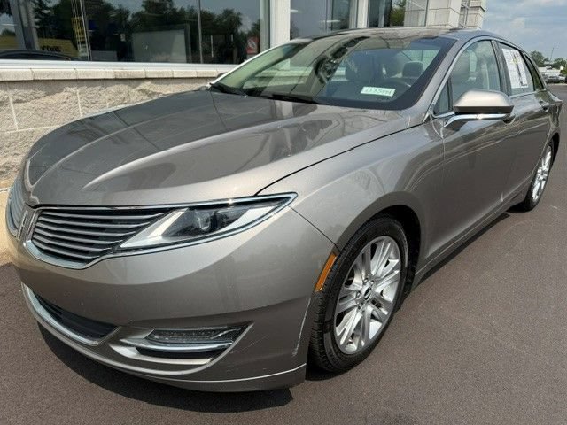 Used 2016 Lincoln MKZ w/ Equipment Group 200A Select FWD image 1