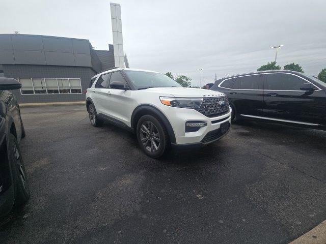 Used 2021 Ford Explorer XLT w/ Equipment Group 202A image 1
