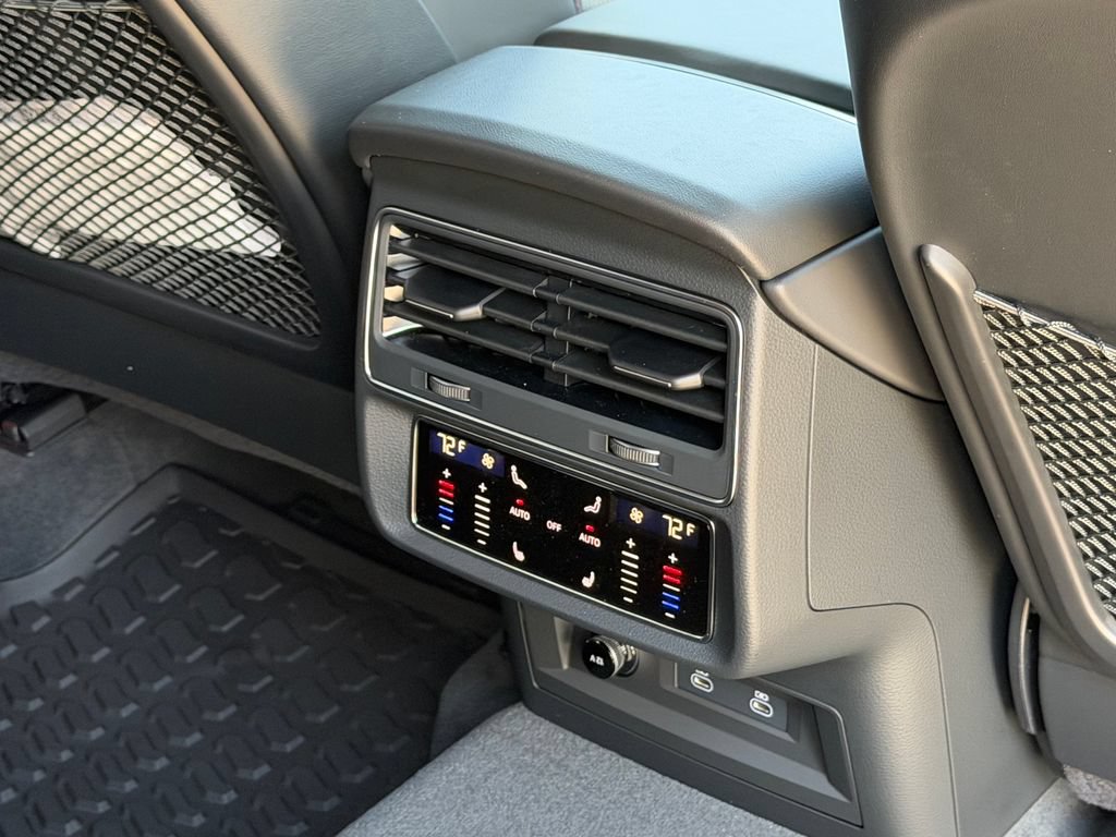 New 2026 Audi Q8 Prestige AWD/4WD image 12