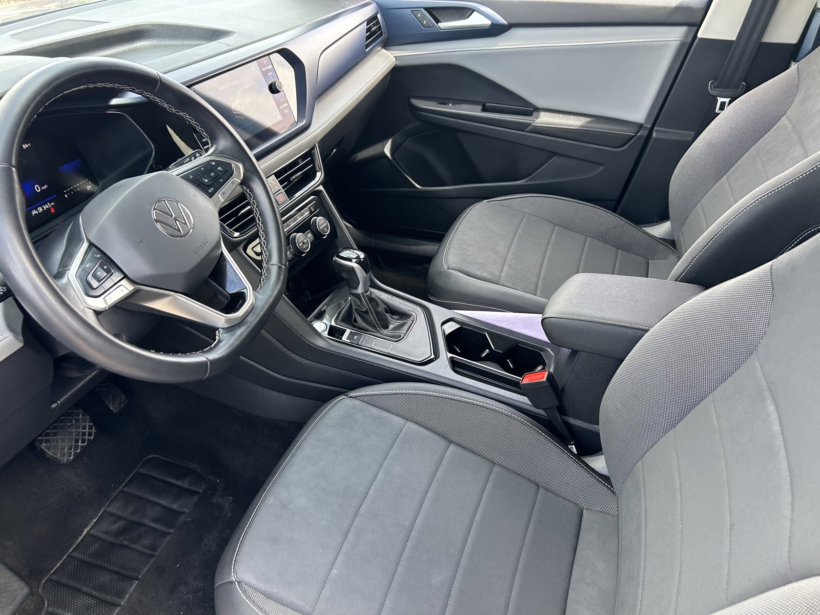 Used 2024 Volkswagen Taos SE image 26