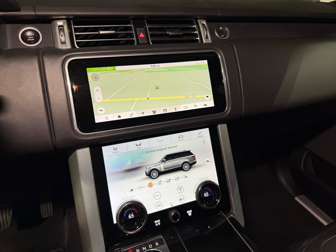 Used 2019 Land Rover Range Rover HSE AWD/4WD image 16