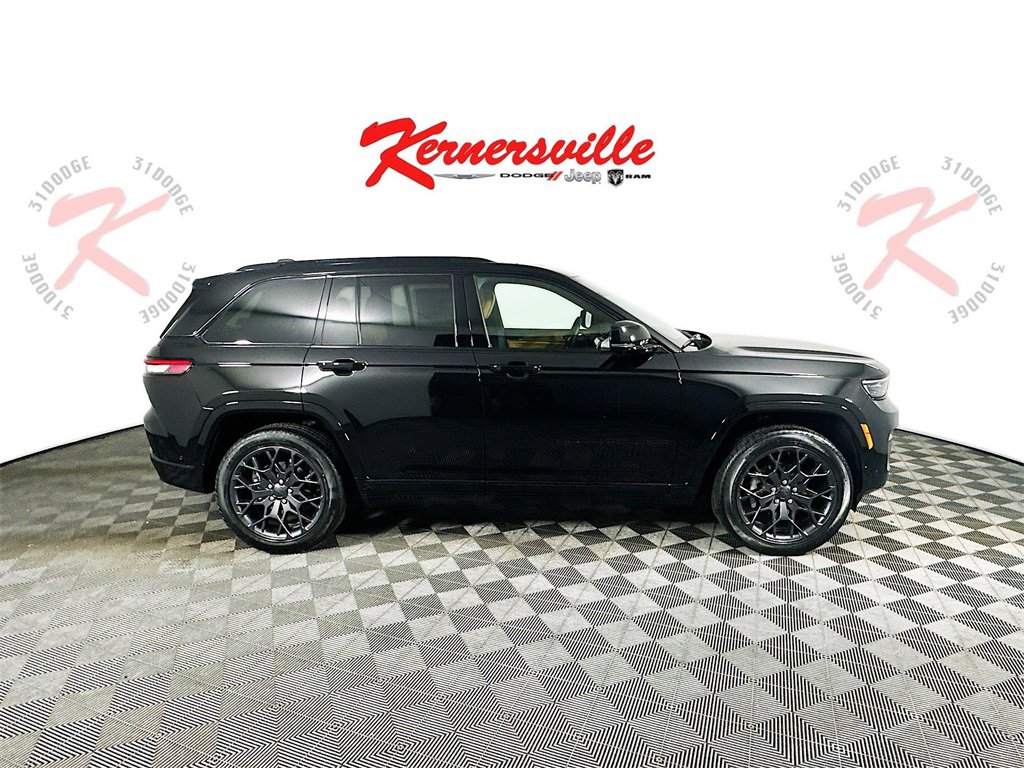 New 2025 Jeep Grand Cherokee Summit image 8