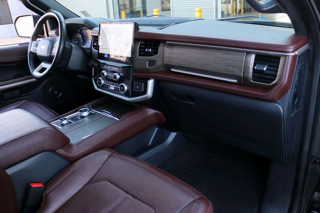 Certified 2024 Ford Expedition Max Limited image 37