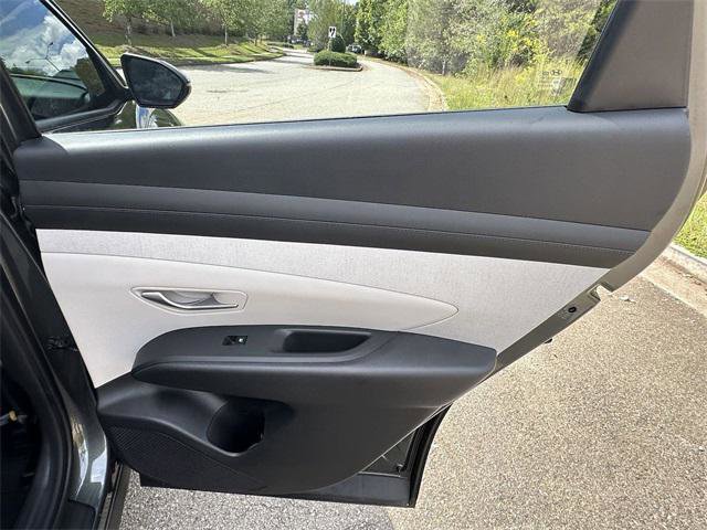 New 2025 Hyundai Tucson SEL image 16