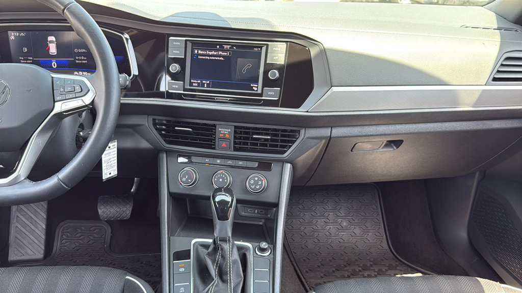 Used 2022 Volkswagen Jetta Sport FWD image 33