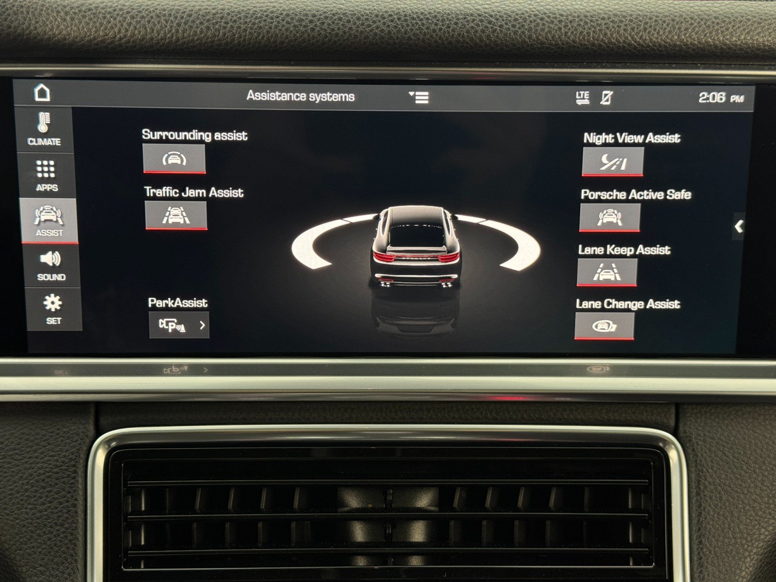 Used 2018 Porsche Panamera 4S w/ Premium Package Plus AWD/4WD image 28