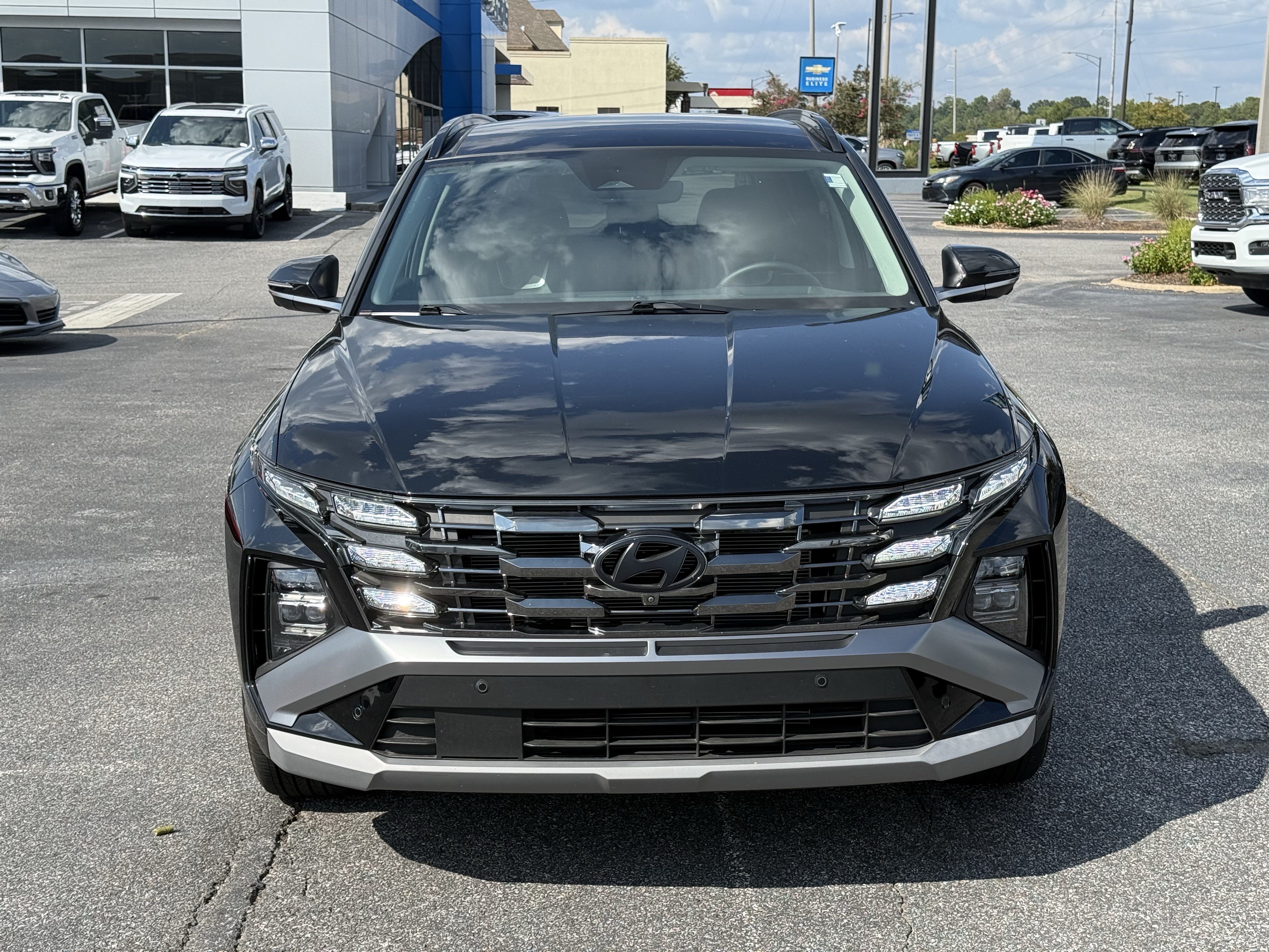Used 2025 Hyundai Tucson Limited FWD image 27