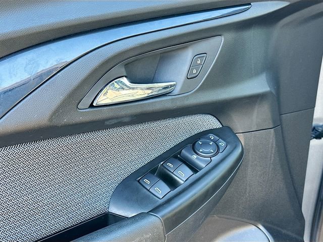 Used 2021 Chevrolet TrailBlazer LS image 17