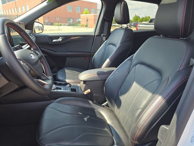 Used 2025 Ford Escape ST-Line Elite w/ Premium Technology Package AWD/4WD image 5
