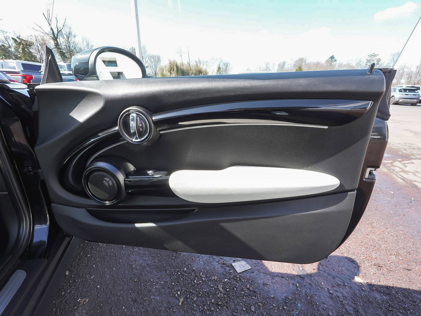 Used 2023 MINI Cooper SE image 11