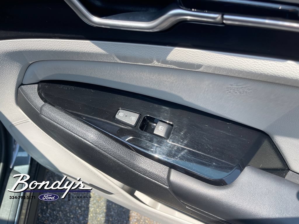 Used 2024 Kia Sportage EX FWD image 19