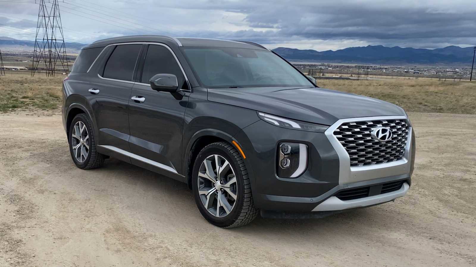Used 2021 Hyundai Palisade Limited w/ Winter Package image 2