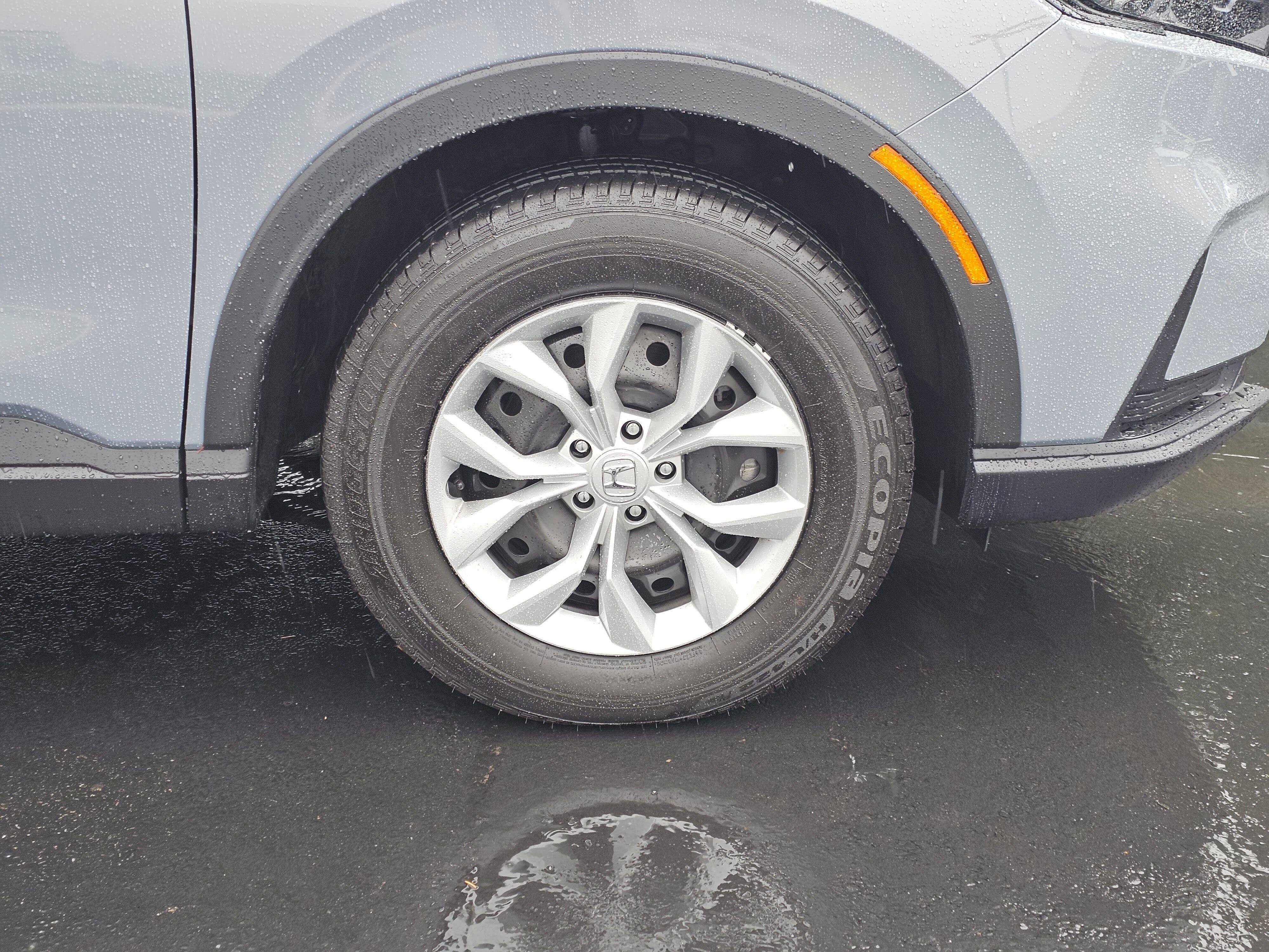 Certified 2025 Honda CR-V LX image 9