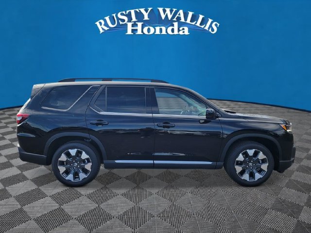 New 2026 Honda Pilot Elite image 2