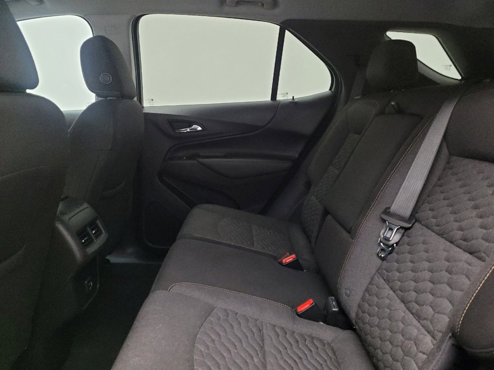 Used 2021 Chevrolet Equinox LT w/ LPO, Cargo Package FWD image 18