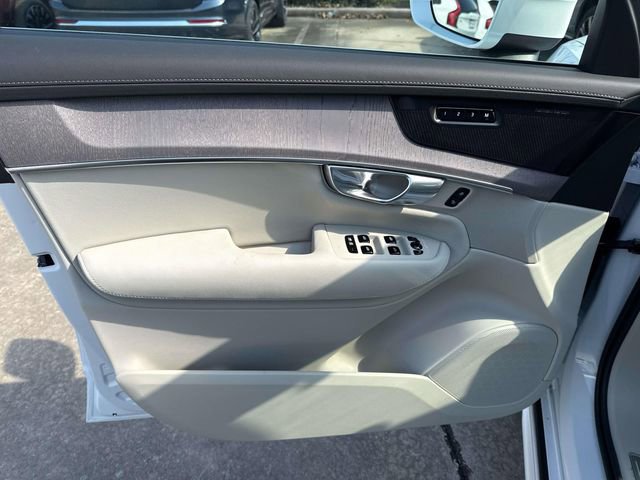 New 2026 Volvo XC90 B6 Ultra w/ Protection Package image 20