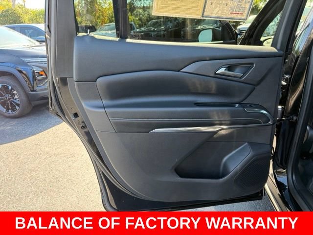 Used 2026 Chevrolet Traverse LT FWD image 13