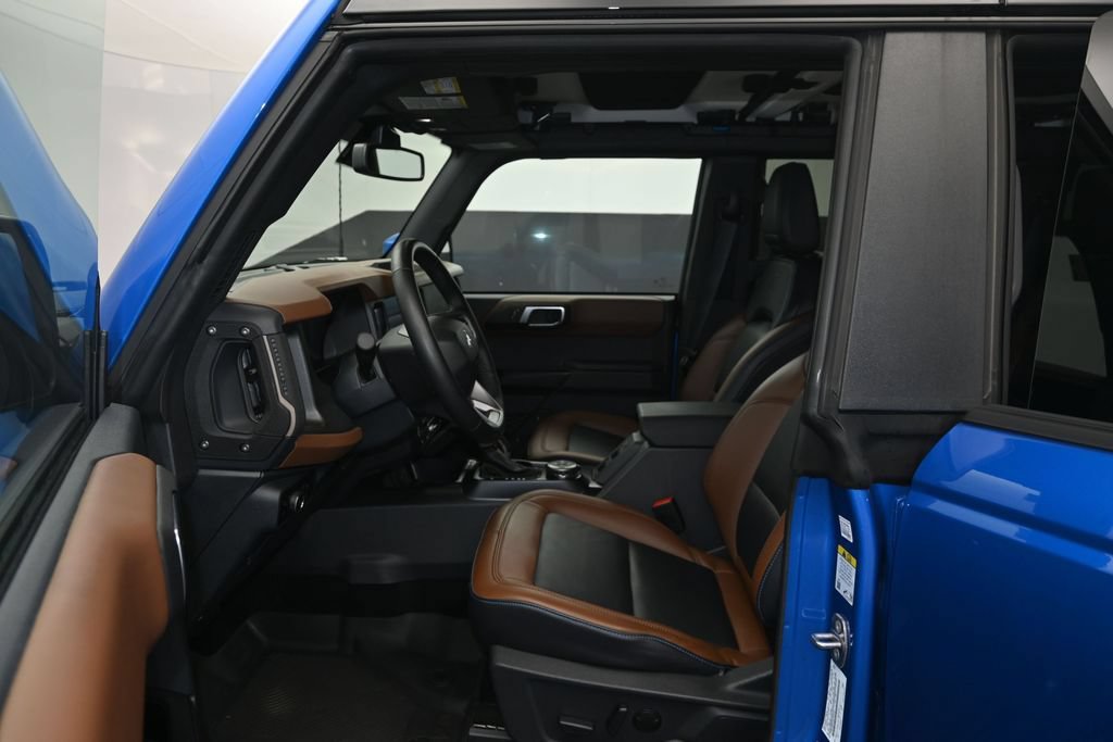 Used 2024 Ford Bronco Outer Banks w/ Sasquatch Package AWD/4WD image 17