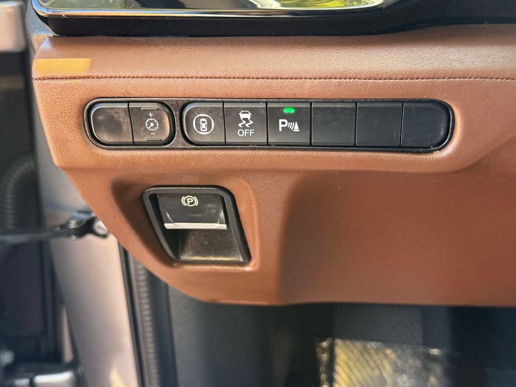 Used 2023 Acura MDX w/ Technology Package AWD/4WD image 29