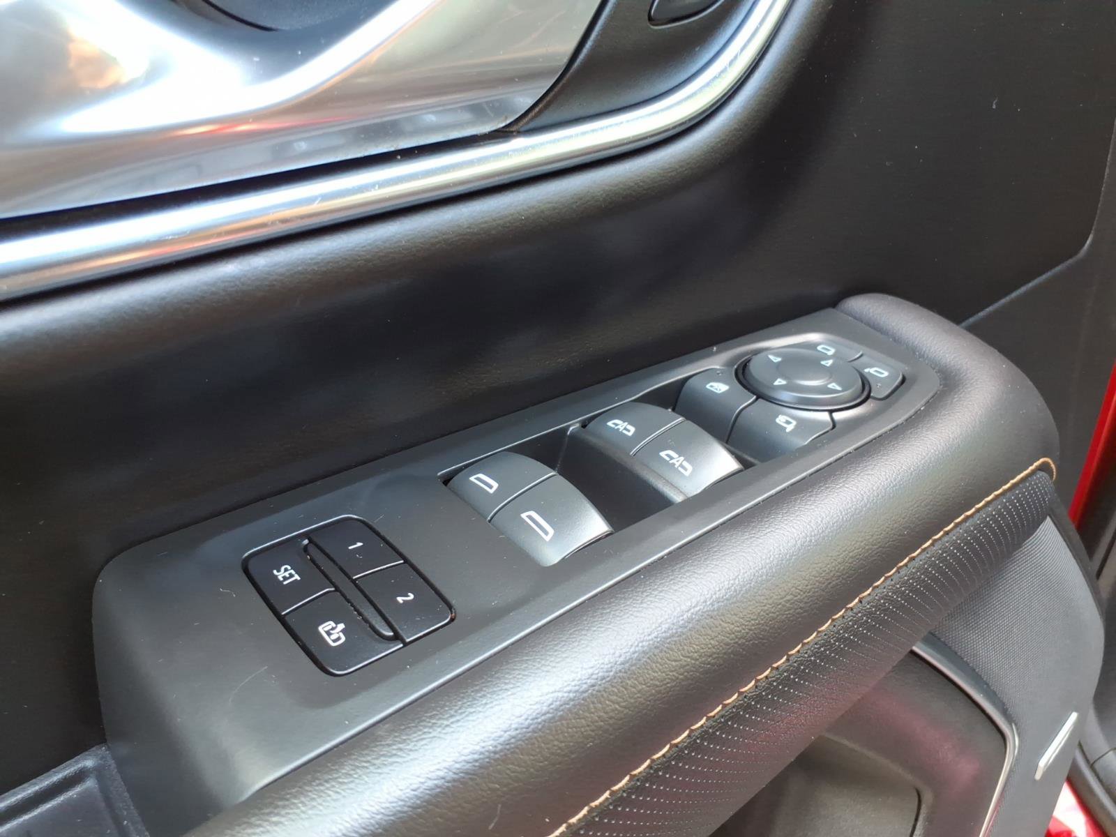 Used 2023 GMC Yukon XL AT4 w/ AT4 Premium Package image 19