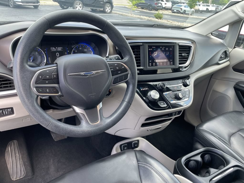 Used 2020 Chrysler Voyager Lxi FWD image 9