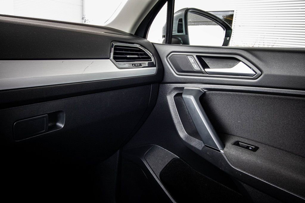 Certified 2020 Volkswagen Tiguan S image 38