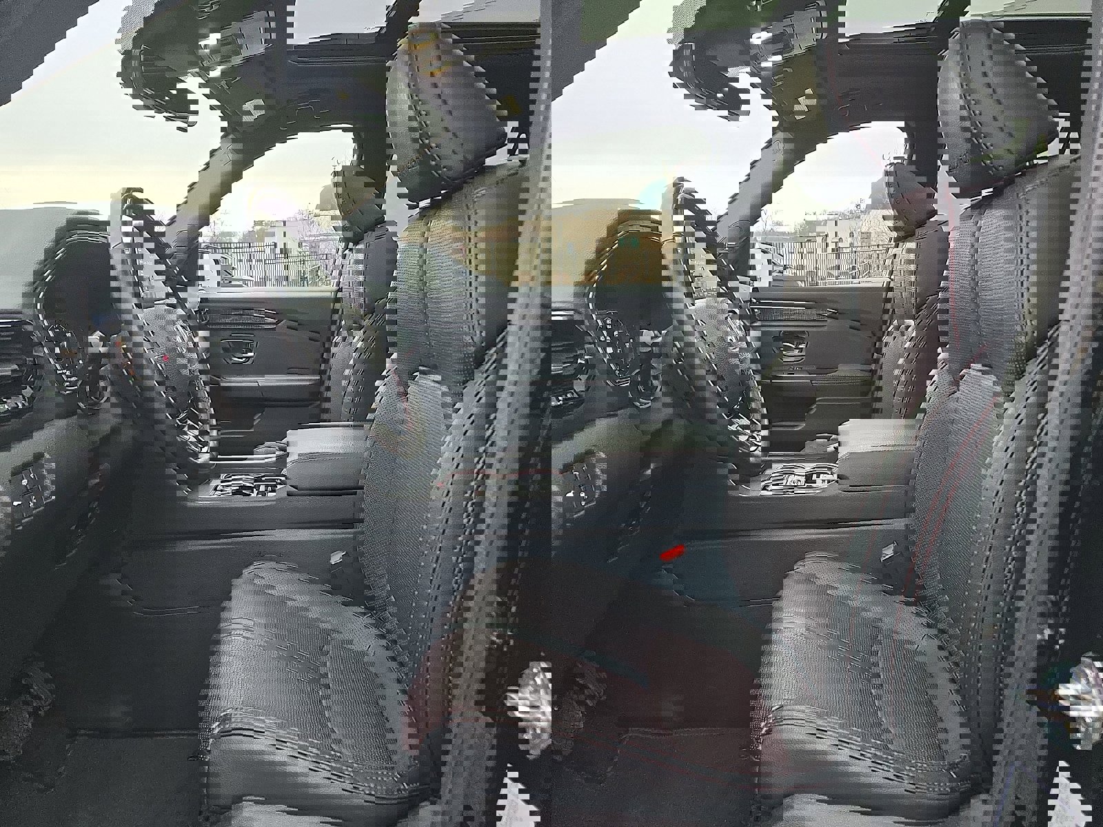 Used 2025 Honda Pilot Black Edition image 13