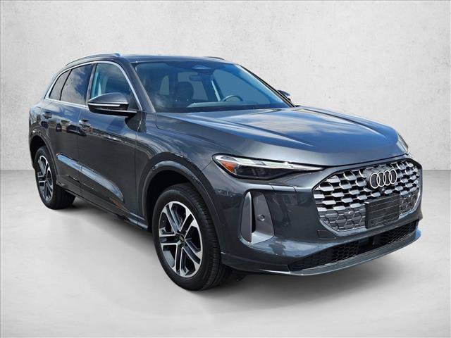 Certified 2025 Audi Q5 Premium w/ Convenience Package AWD/4WD image 3
