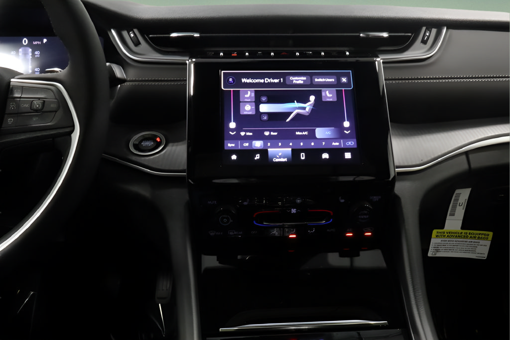 New 2026 Jeep Grand Cherokee Laredo X AWD/4WD image 23