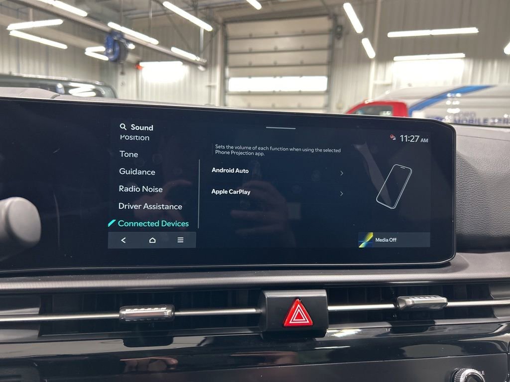 New 2026 Kia Sportage EX w/ EX Panorama Roof Package image 18