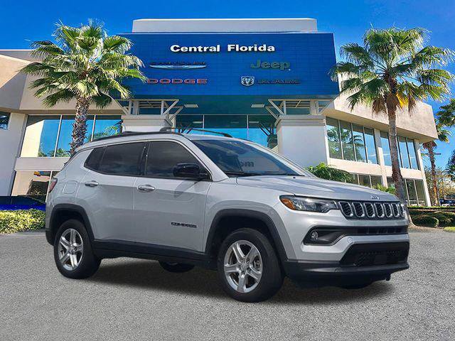 Certified 2024 Jeep Compass Latitude AWD/4WD image 2