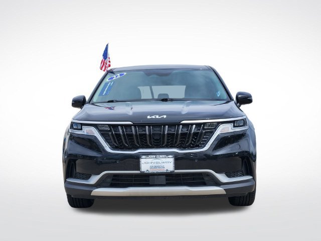 Used 2022 Kia Carnival EX FWD image 2