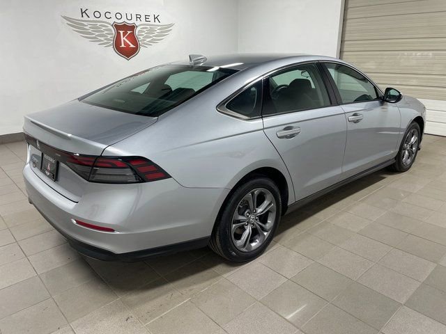 Used 2023 Honda Accord EX image 6