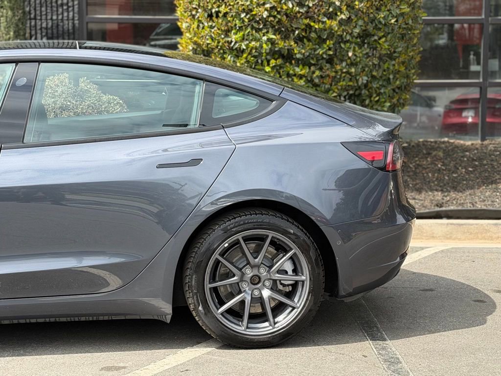 Used 2022 Tesla Model 3 Long Range AWD/4WD image 8