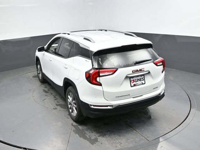 Used 2024 GMC Terrain SLT AWD/4WD image 43