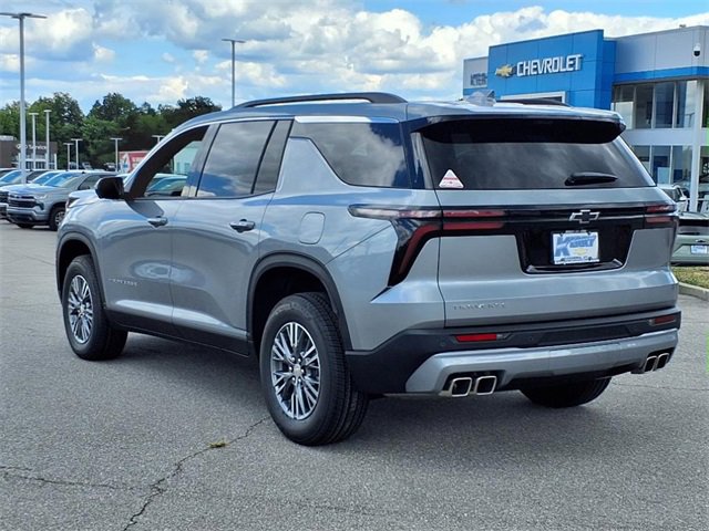 New 2026 Chevrolet Traverse LT w/ Driver Confidence Package image 5