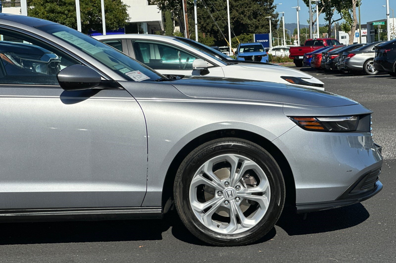Used 2023 Honda Accord LX image 34