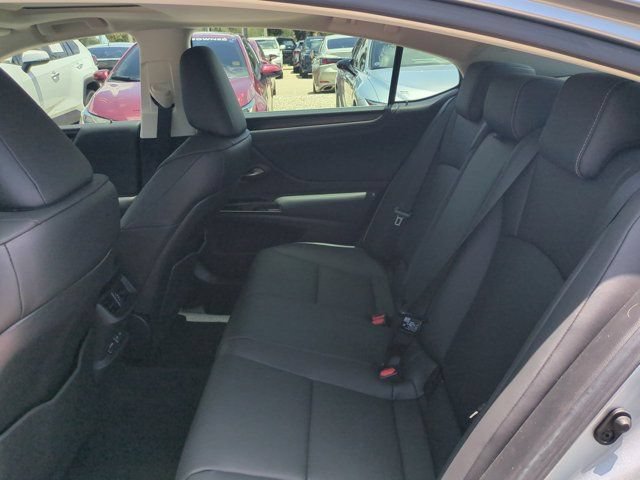 Used 2025 Lexus ES 350 w/ Premium Package FWD image 12