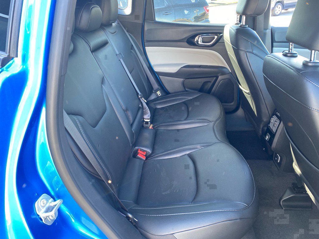 Used 2025 Jeep Compass Limited image 26