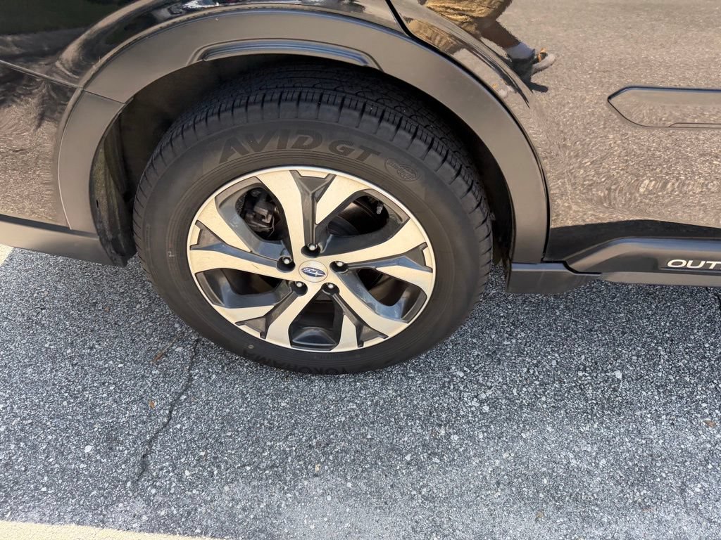 Used 2022 Subaru Outback Limited XT AWD/4WD image 5